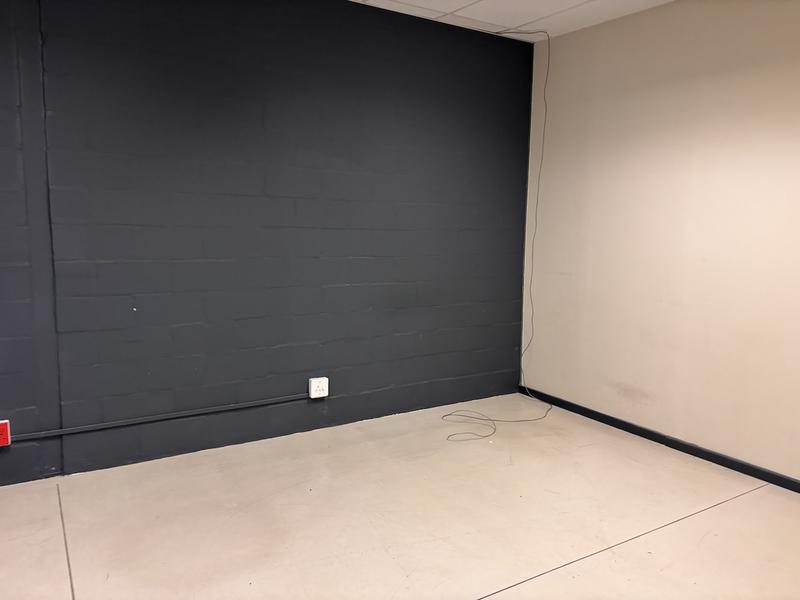 To Let Commercial Property for Rent in Northgate Island Western Cape
